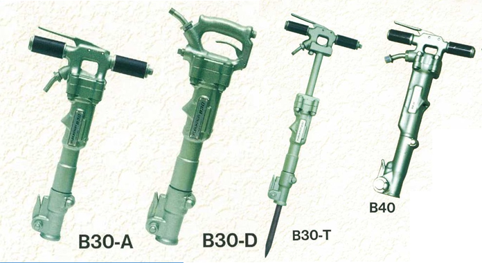 左からB30標準ハンドル、B30ディガー、B30トレンチャー、B40標準ハンドル